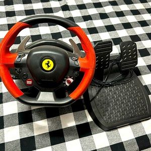 Thrust master  Ferrari 458 Spider Racing Wheel.